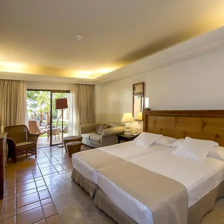 ヴィンチ セレクシオン ラ プランタシオン デル スール 5* アデヘ